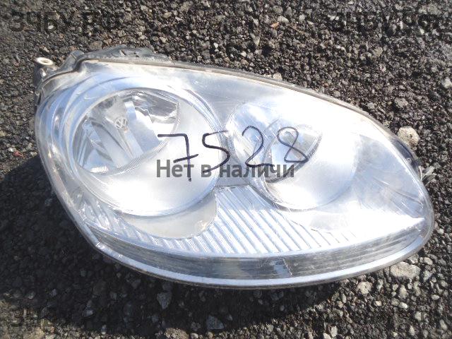 Volkswagen Jetta 5 Фара правая