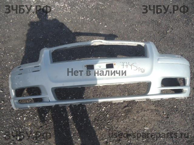 Toyota Avensis 2 Бампер передний