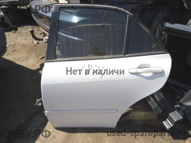 Toyota Altezza Дверь задняя левая