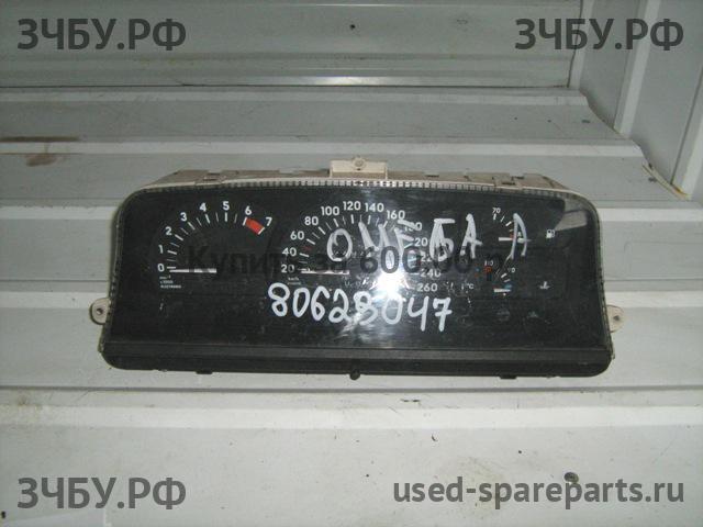 Opel Omega A Панель приборов