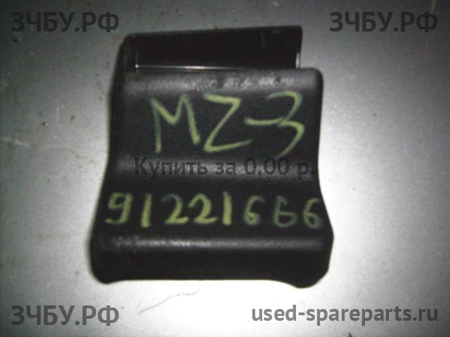 Mazda 3 [BK] Пластик салона