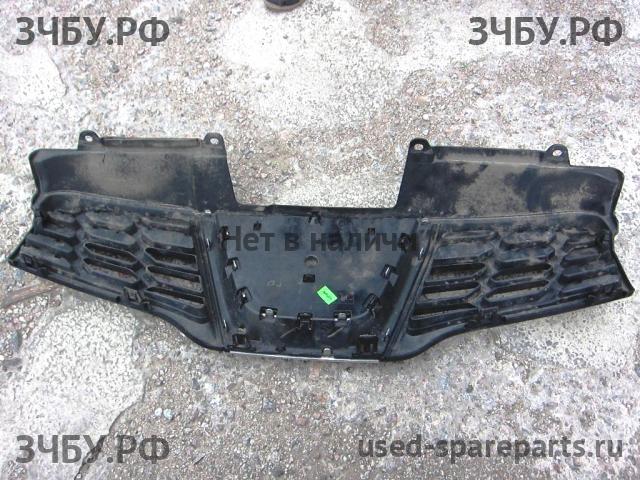 Nissan Qashqai (J10) Решетка радиатора