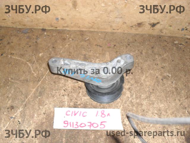 Honda Civic 8 (5D) Кронштейн ролика натяжения ремня