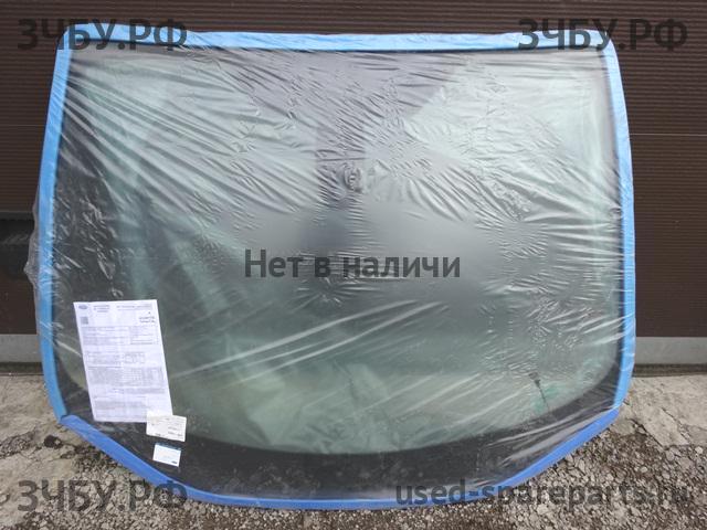 Ford Focus 3 Стекло лобовое (ветровое)