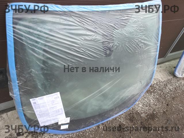 Ford Focus 3 Стекло лобовое (ветровое)