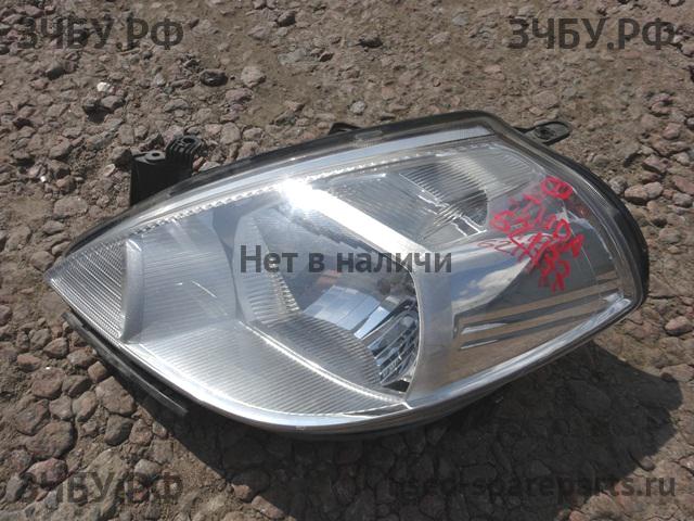 Nissan Tiida 1 Фара левая