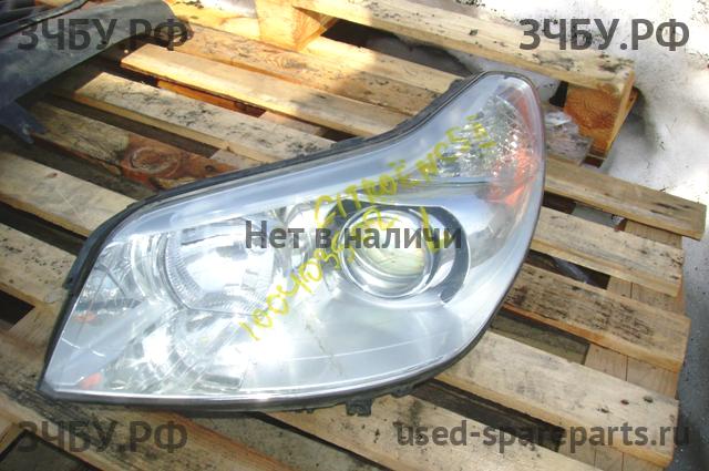 Citroen C5 (2) Фара левая