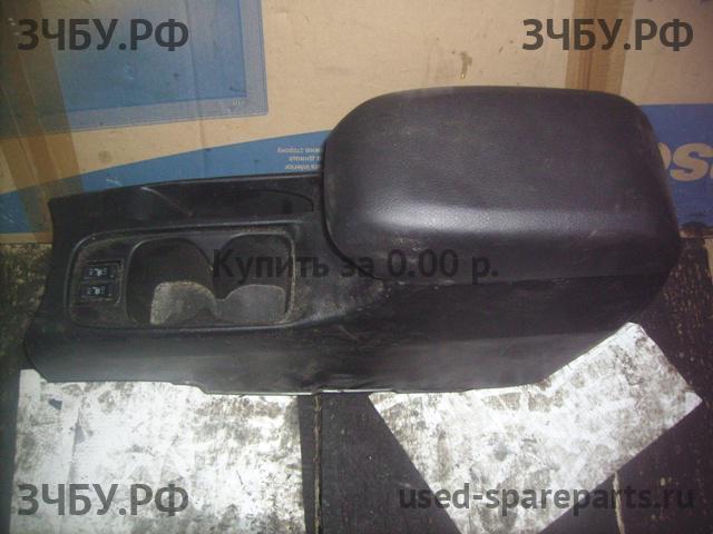 Mitsubishi Lancer 9 [CS/Classic] Консоль между сиденьями (Подлокотник)