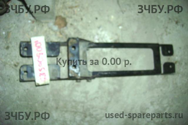 Honda CR-V 1 Кронштейн