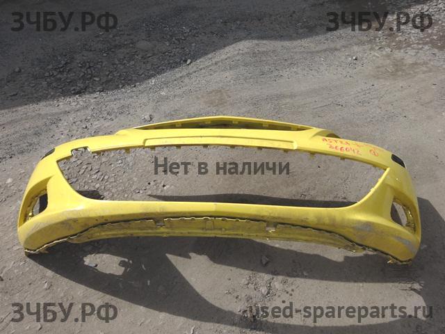 Opel Astra J Бампер передний