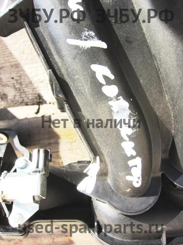Nissan Tiida 1 Коллектор впускной