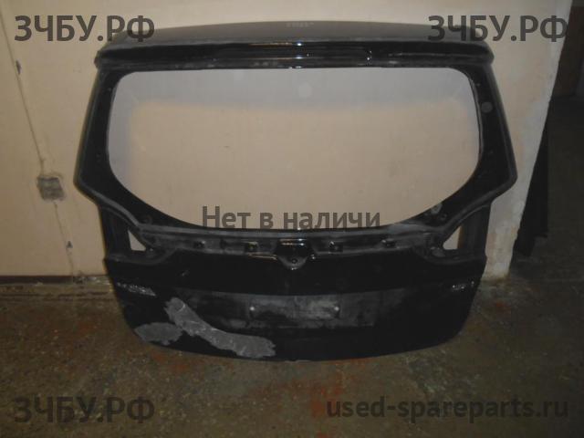 Opel Zafira C Дверь багажника