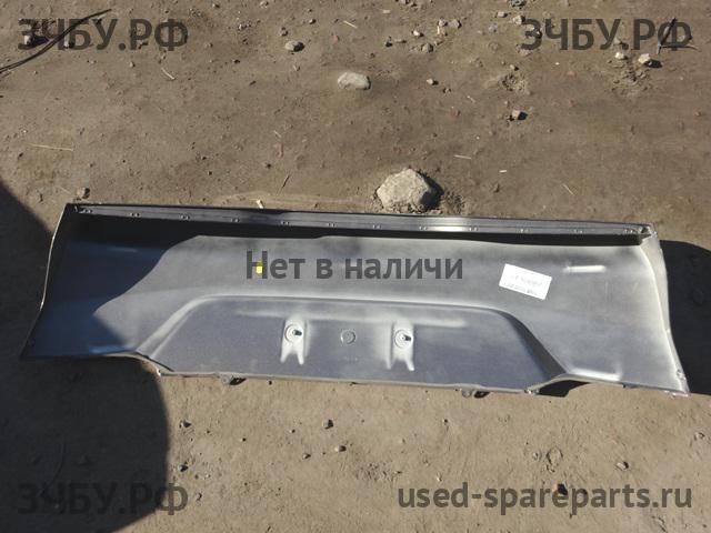 Ford Focus 3 Накладка на дверь багажника