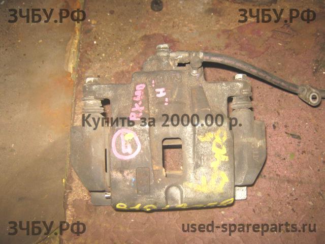 Lexus GS (4) 350 Суппорт передний левый (в сборе со скобой)