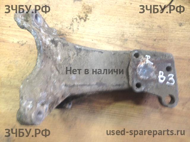 Volkswagen Passat B3 Кронштейн