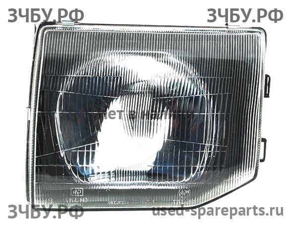 Mitsubishi Pajero/Montero 2 Фара левая