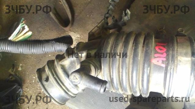 Nissan Almera 16 Патрубок воздушного фильтра