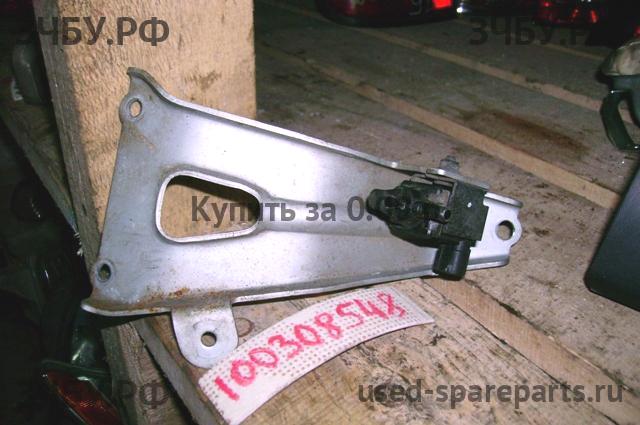 KIA Sorento 1 Кронштейн