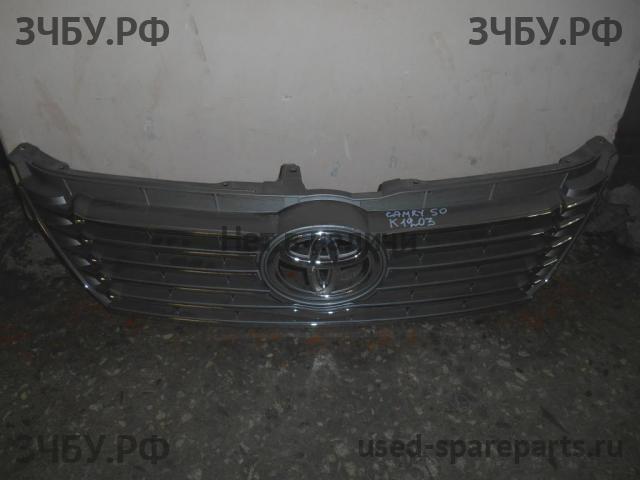 Toyota Camry 7 (V50) Решетка радиатора