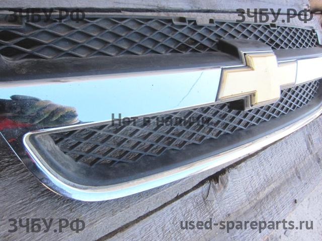 Chevrolet Aveo 1 (T200) Решетка радиатора