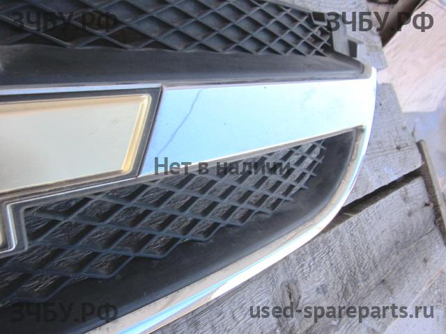 Chevrolet Aveo 1 (T200) Решетка радиатора