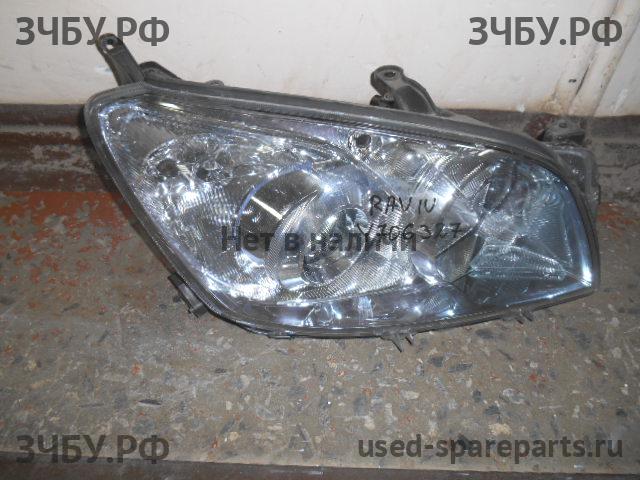 Toyota RAV 4 (3) Фара правая