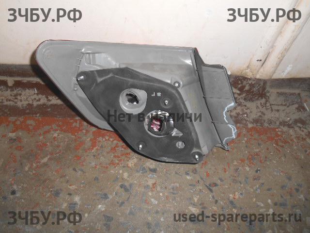 Toyota Camry 7 (V50) Фонарь правый