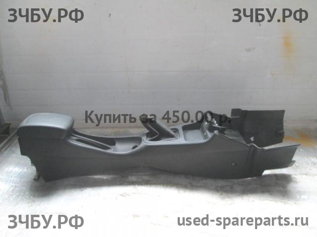 Nissan Almera 16 Консоль между сиденьями (Подлокотник)