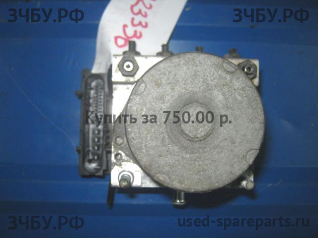 Nissan Almera 16 Блок ABS (насос)