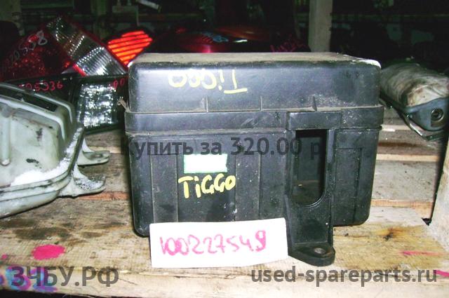 Chery Tiggo (T11) Крышка блока предохранителей