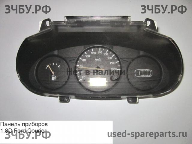 Ford Courier 4 Панель приборов