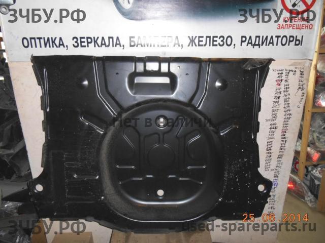 Ford Focus 2 Пол багажника