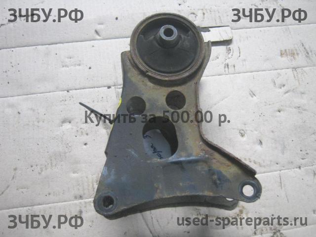 Nissan Primera P12 Опора двигателя