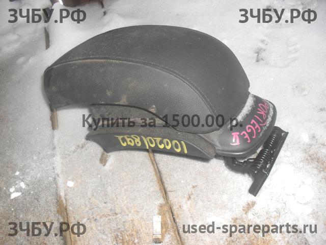 KIA Sportage 2 Консоль между сиденьями (Подлокотник)