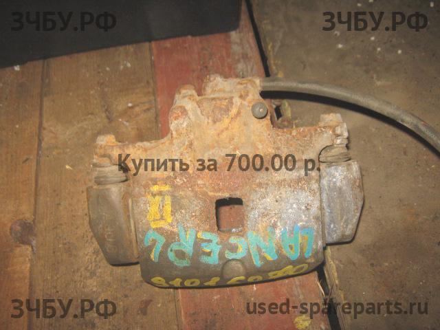 Mitsubishi Lancer 9 [CS/Classic] Суппорт передний левый (в сборе со скобой)