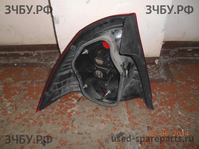 Ford Focus 2 Фонарь правый