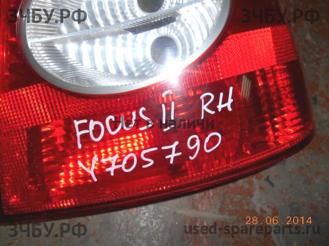 Ford Focus 2 Фонарь правый
