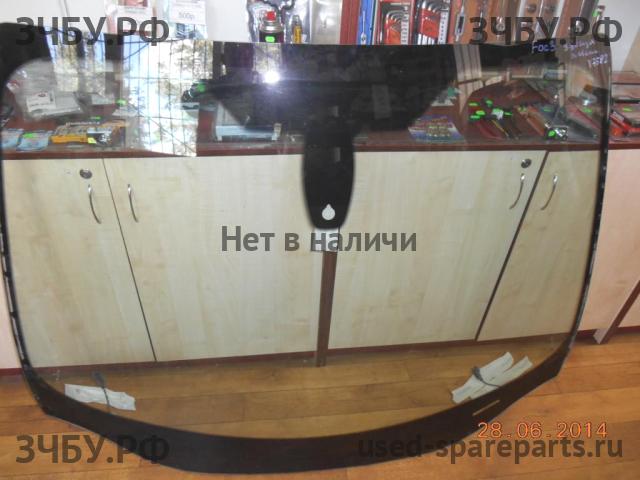 Ford Focus 3 Стекло лобовое (ветровое)