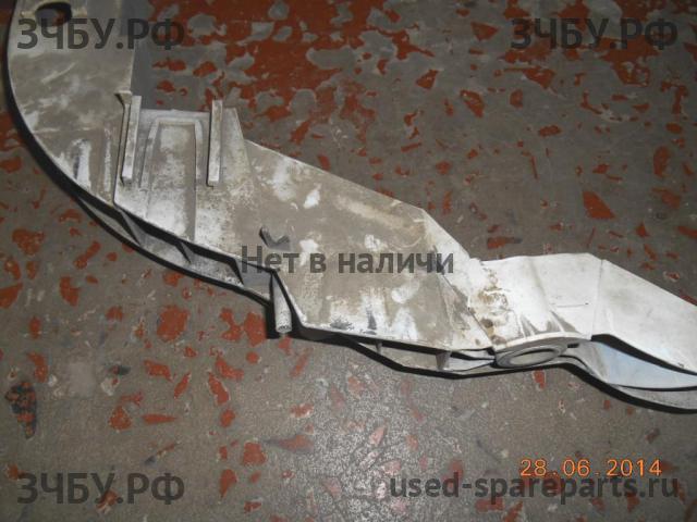 Ford Focus 3 Панель передняя (телевизор)
