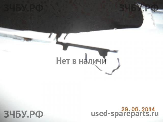 Toyota Corolla (E16 - E17) Бампер передний