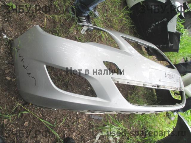 Opel Astra J Бампер передний