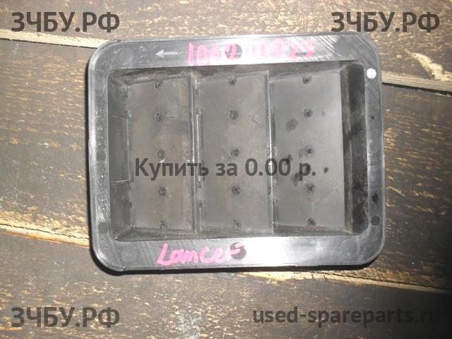 Mitsubishi Lancer 10 [CX/CY] Пластик салона