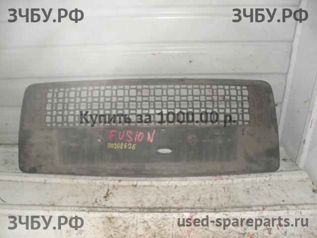 Ford Fusion Решетка в бампер