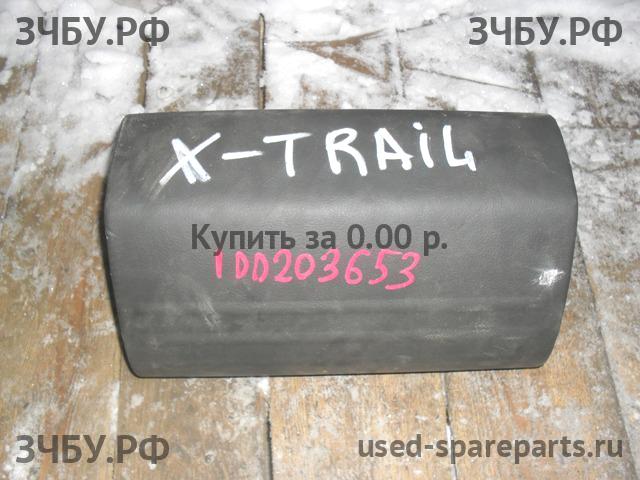 Nissan X-Trail 1 (T30) Бардачок