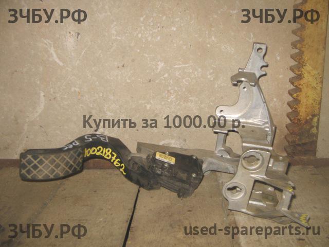Volkswagen Passat B5 Блок педалей