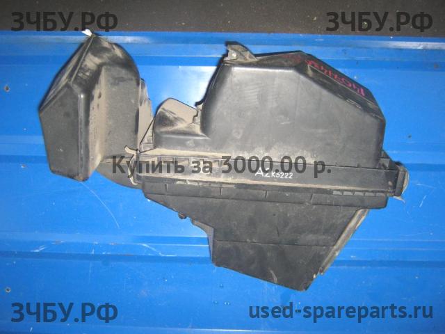 Nissan Primera P12 Корпус воздушного фильтра