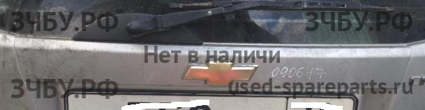 Chevrolet Aveo 1 (T200) Накладка на дверь багажника