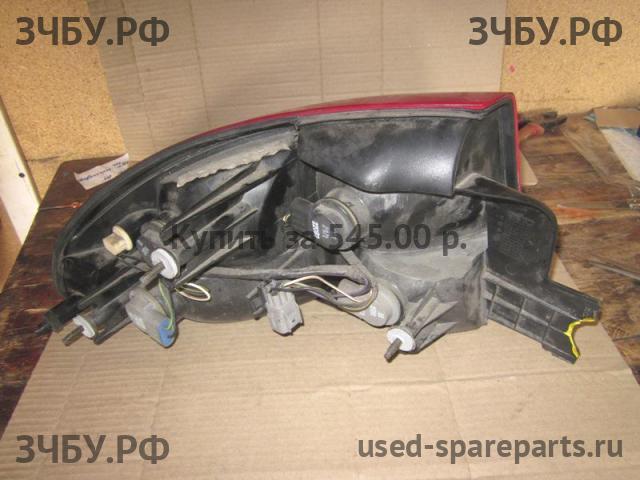 Dodge Intrepid 2 Фонарь правый