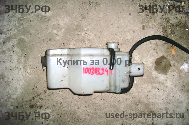 Hyundai Santa Fe 1 (SM) Бачок