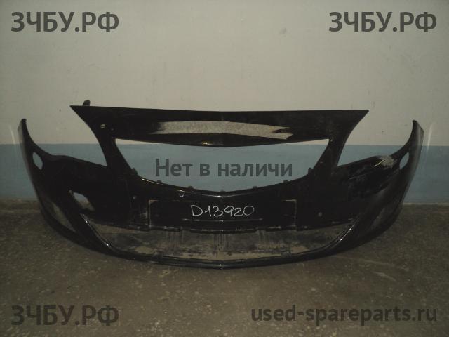 Opel Astra J Бампер передний